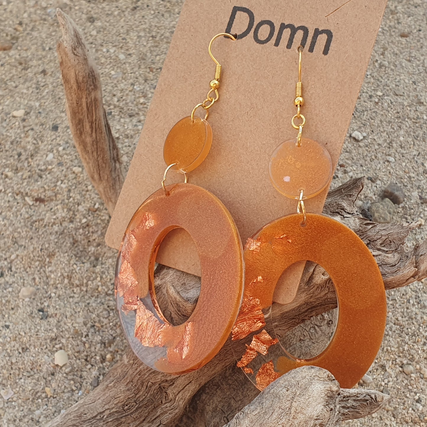 ΣΚΟΥΛΑΡΙΚΙΑ ΑΠΟ ΥΓΡΟ ΓΥΑΛΙ ΜΙΣΟ ΧΡΥΣΟ 60052