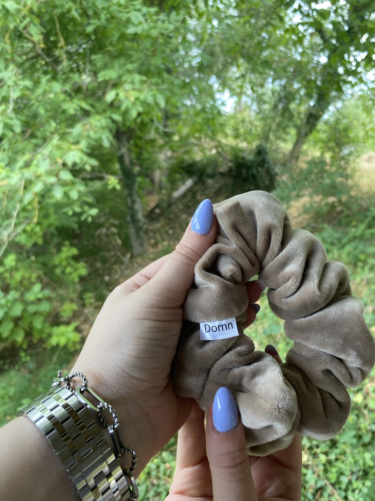 SCRUNCHIES ΒΕΛΟΥΔΙΝΑ ΑΜΜΟΥ 10002