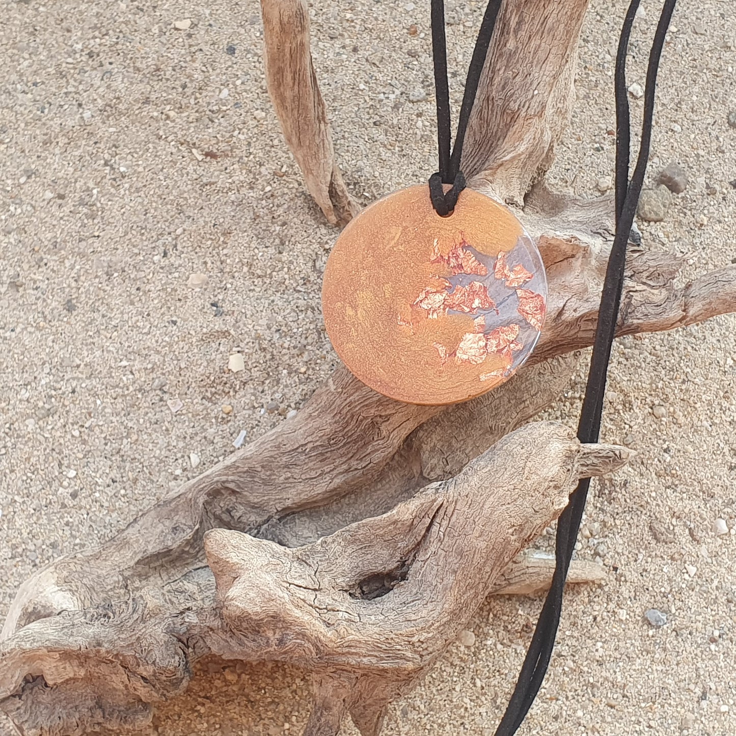 ΚΡΕΜΑΣΤΟ ΑΠΟ ΥΓΡΟ ΓΥΑΛΙ ΜΙΣΟ ΧΡΥΣΟ 30cm 70005