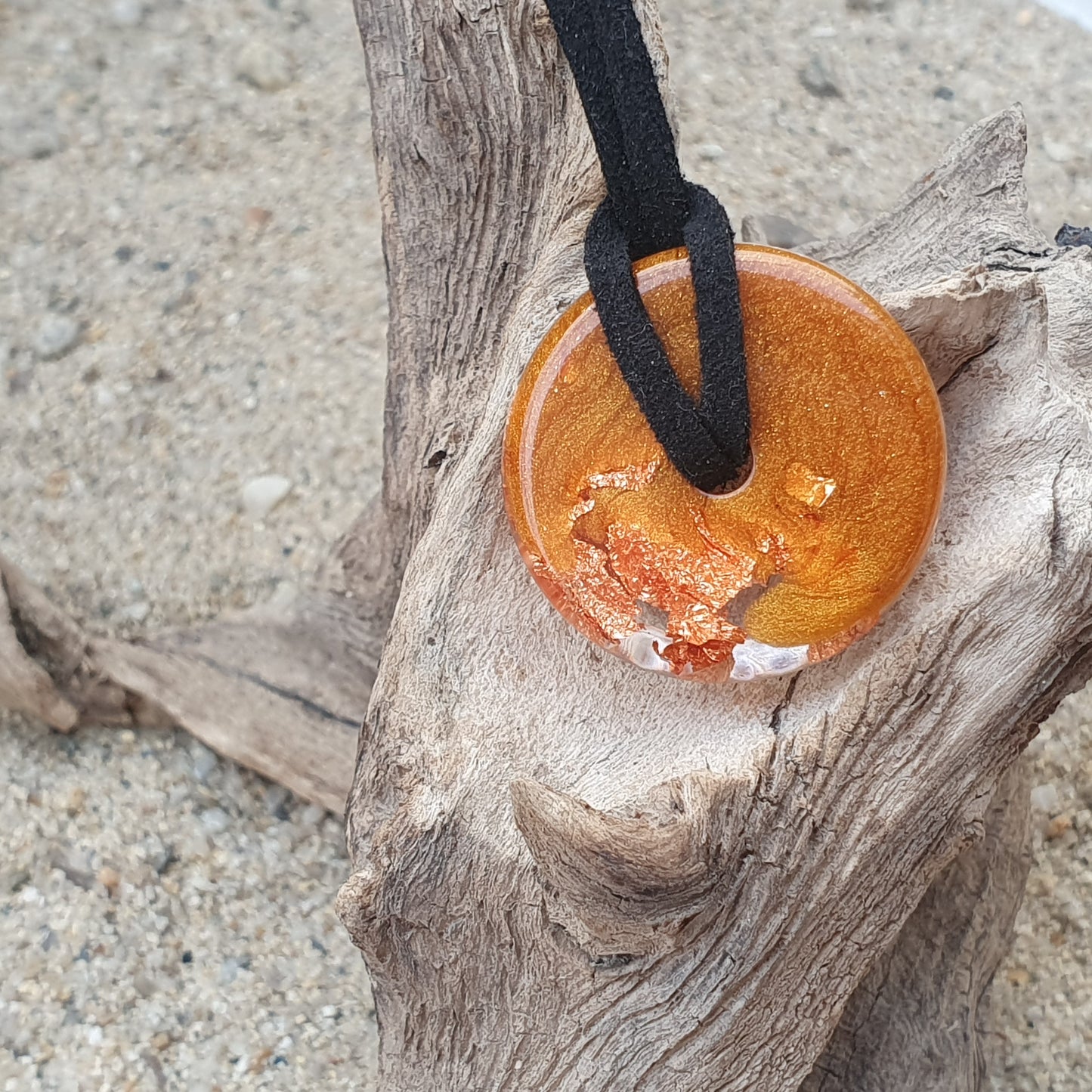 ΚΡΕΜΑΣΤΟ ΑΠΟ ΥΓΡΟ ΓΥΑΛΙ ΜΙΣΟ ΧΡΥΣΟ 15cm 70019
