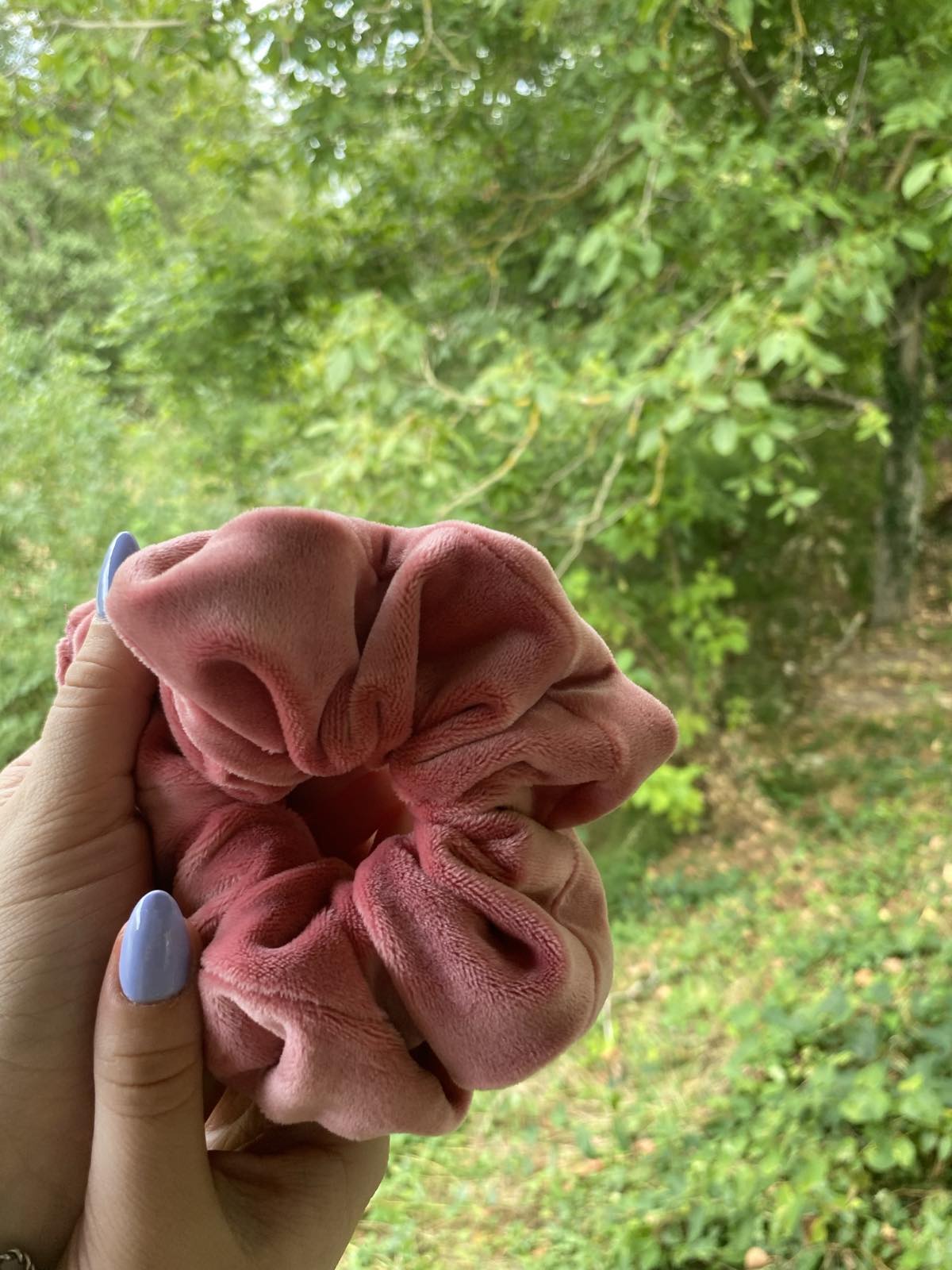 SCRUNCHIES ΒΕΛΟΥΔΙΝΑ ΤΡΙΑΝΤΑΦΥΛΛΙ  10005